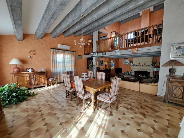 Image No.4-4 Bed House for sale