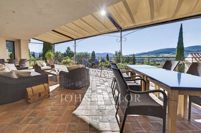 Image No.6-10 Bed House for sale