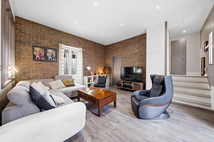 Image No.4-2 Bed House for sale