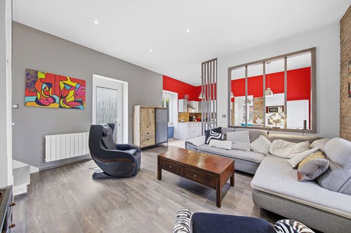 Image No.6-2 Bed House for sale