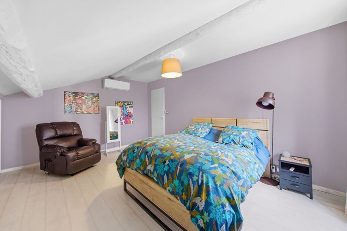 Image No.9-2 Bed House for sale