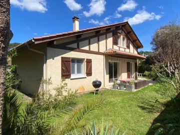 1 - Capbreton, House