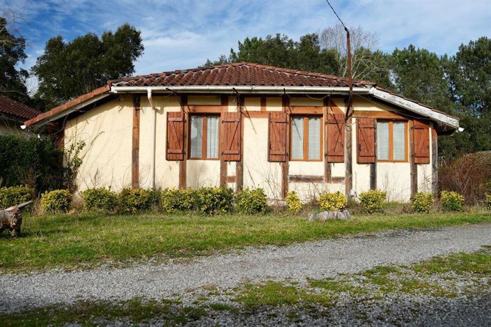 Image No.7-9 Bed House for sale