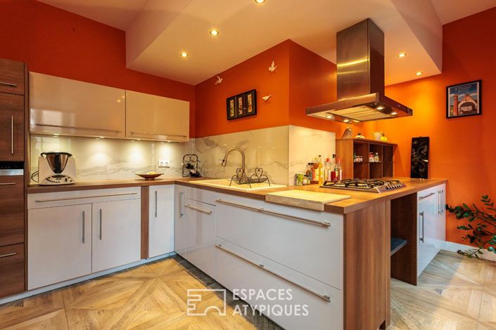 Image No.3-10 Bed Property for sale