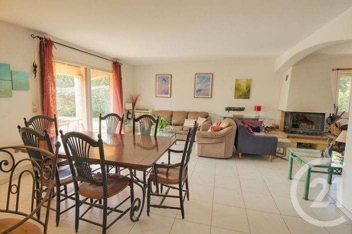 Image No.4-5 Bed House for sale