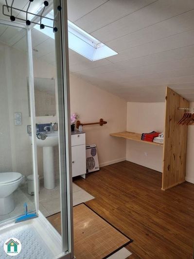 Image No.15-4 Bed House for sale
