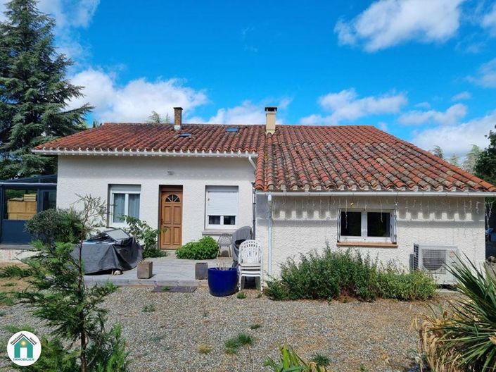 Image No.2-4 Bed House for sale