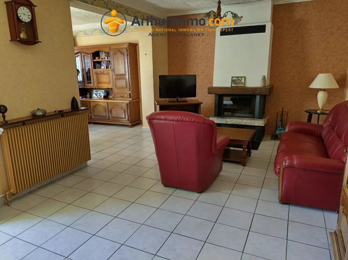 Image No.9-3 Bed House for sale