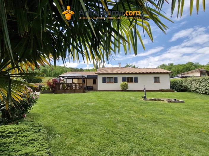 Image No.2-4 Bed House for sale