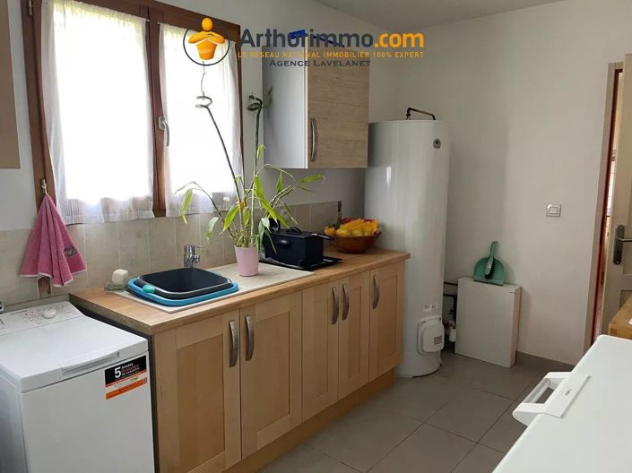 Image No.8-4 Bed House for sale