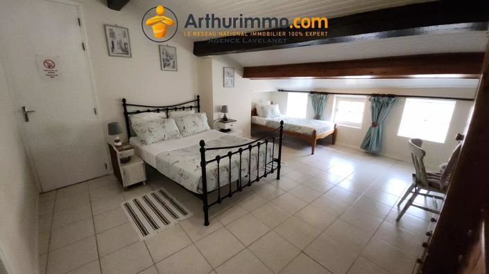 Image No.12-5 Bed House for sale