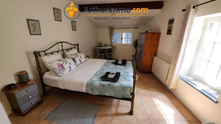 Image No.17-5 Bed House for sale