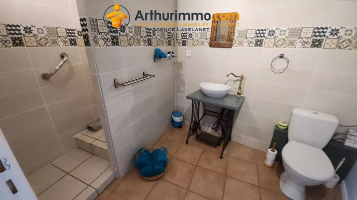 Image No.21-5 Bed House for sale