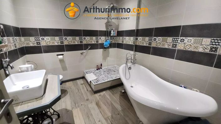 Image No.4-5 Bed House for sale