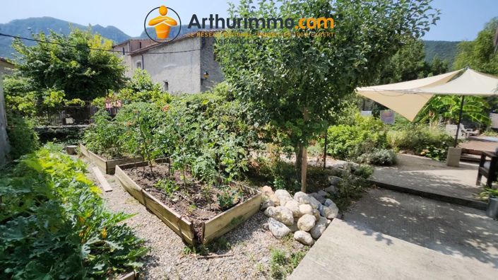 Image No.9-5 Bed House for sale