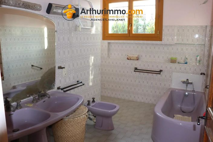 Image No.14-8 Bed House for sale