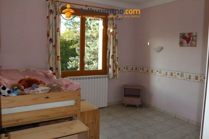 Image No.15-8 Bed House for sale