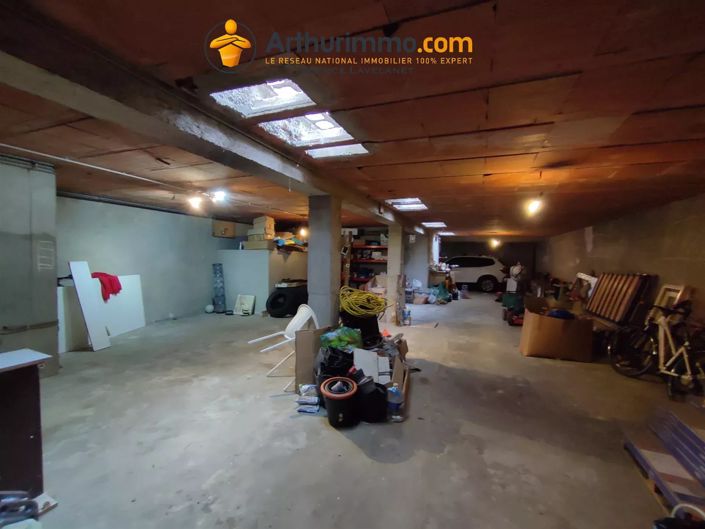 Image No.22-8 Bed House for sale