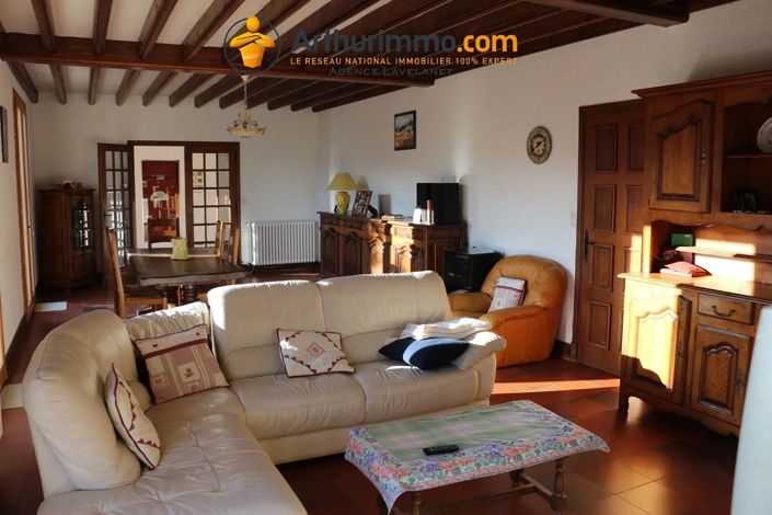 Image No.5-8 Bed House for sale