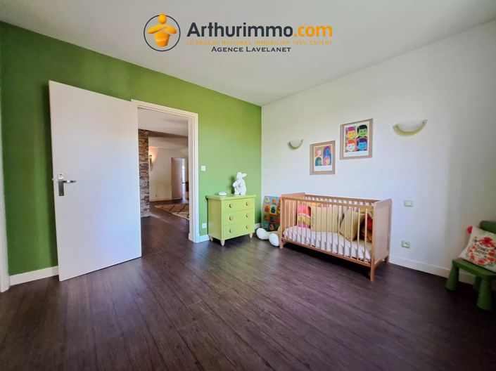 Image No.6-6 Bed House for sale