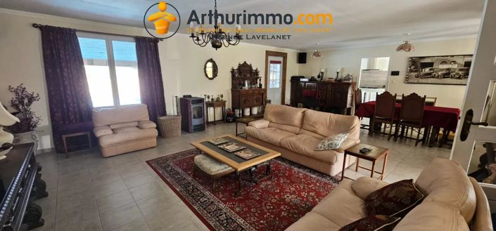 Image No.2-6 Bed House for sale