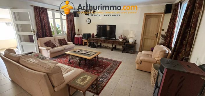 Image No.5-6 Bed House for sale