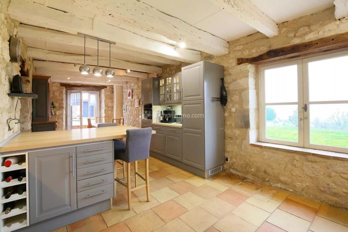 Image No.11-7 Bed House for sale