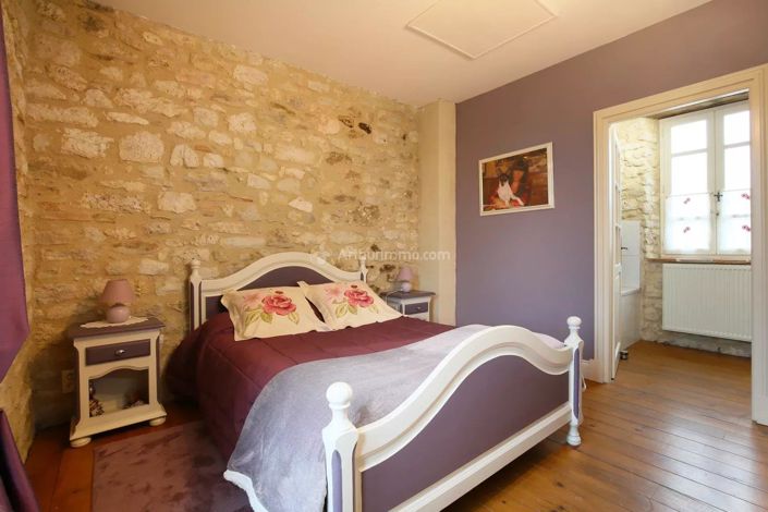 Image No.13-7 Bed House for sale