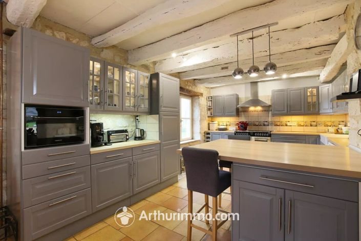 Image No.9-7 Bed House for sale