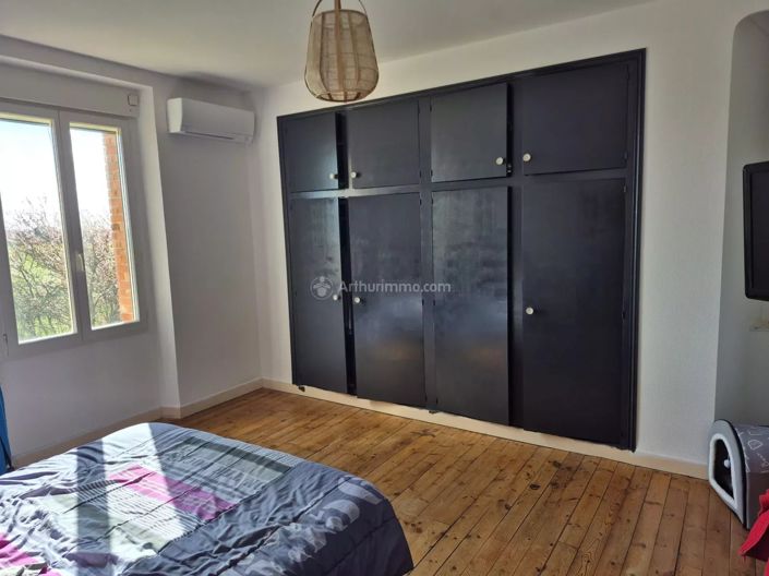 Image No.11-6 Bed House for sale