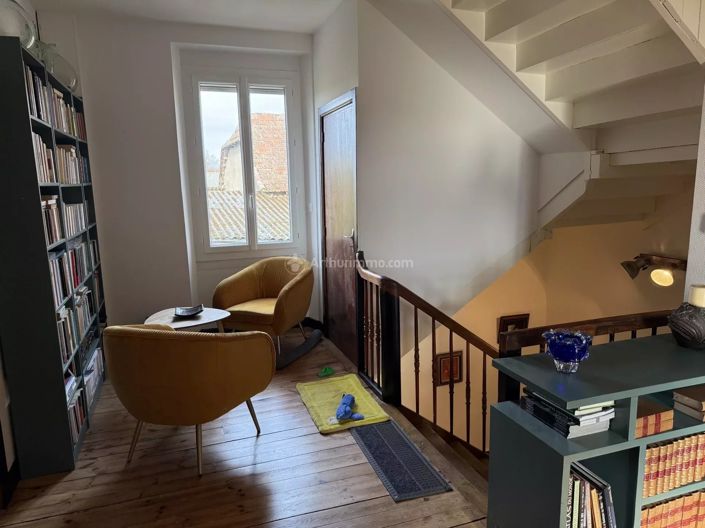 Image No.14-6 Bed House for sale