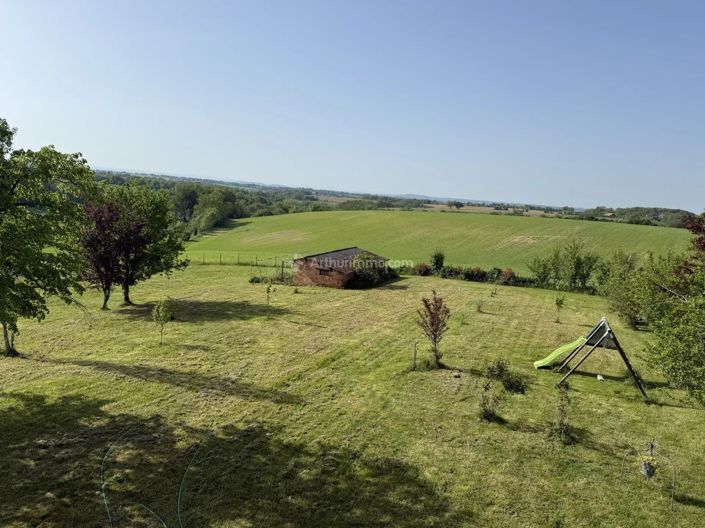Image No.18-6 Bed House for sale