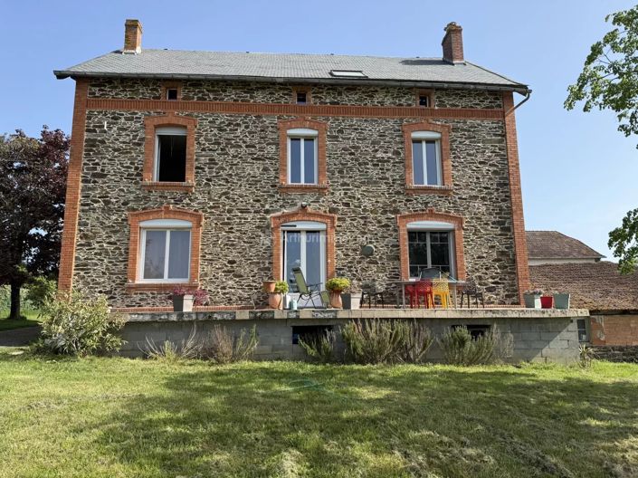 Image No.2-6 Bed House for sale