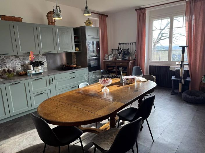 Image No.3-6 Bed House for sale