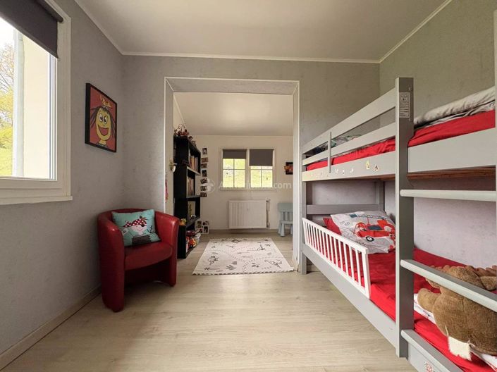 Image No.8-4 Bed House for sale
