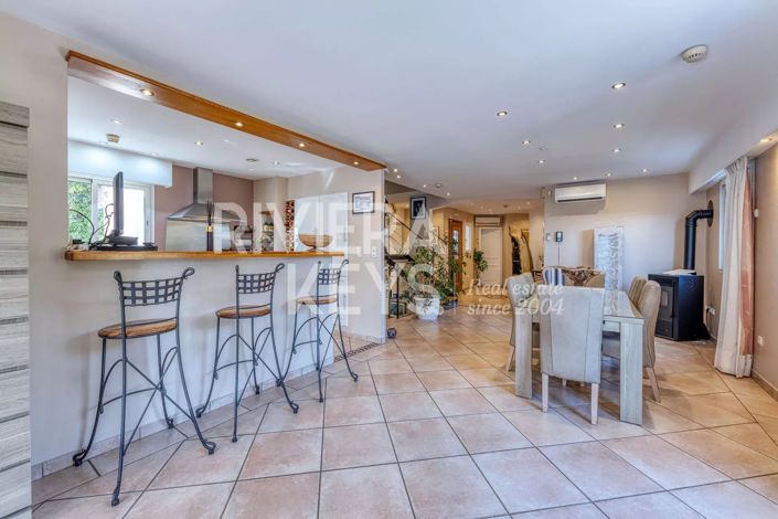 Image No.3-4 Bed House for sale