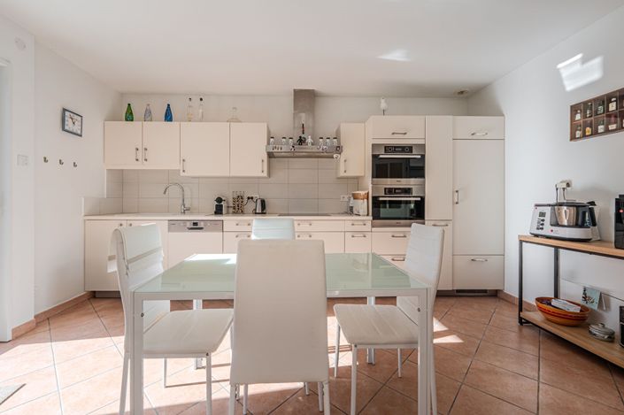 Image No.4-4 Bed House for sale