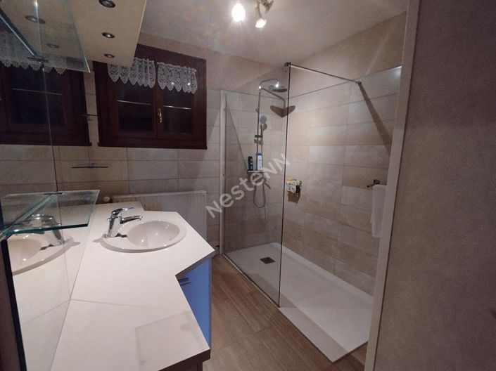 Image No.12-3 Bed House for sale