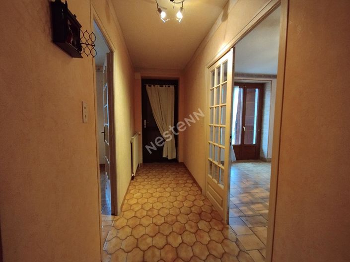 Image No.18-3 Bed House for sale