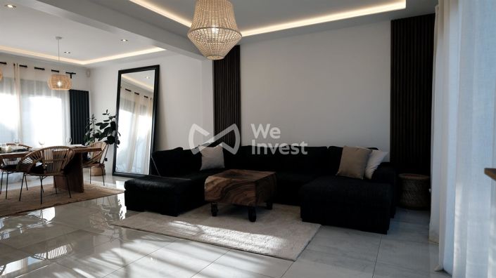 Image No.6-6 Bed Property for sale