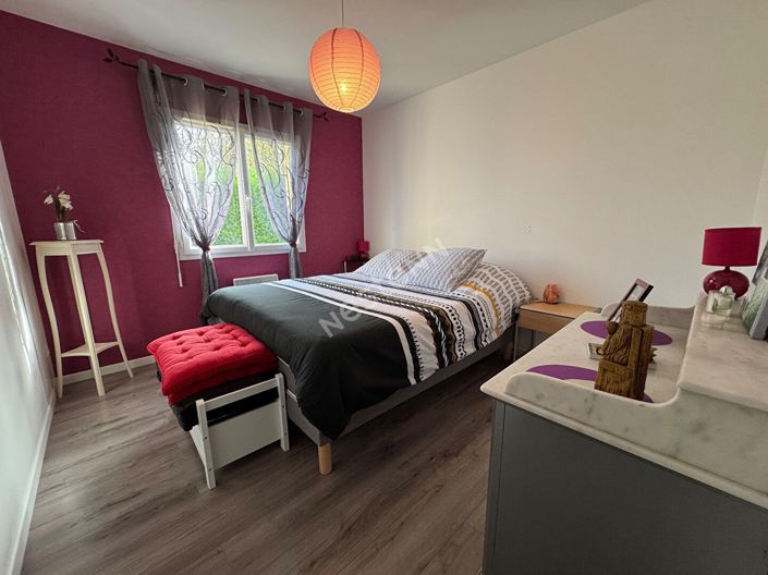 Image No.11-3 Bed House for sale