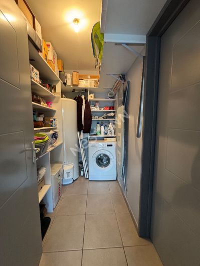 Image No.12-3 Bed House for sale