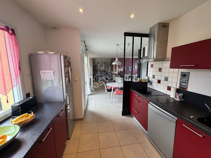 Image No.2-3 Bed House for sale