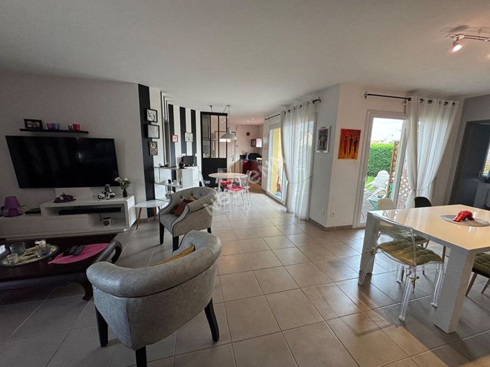 Image No.3-3 Bed House for sale