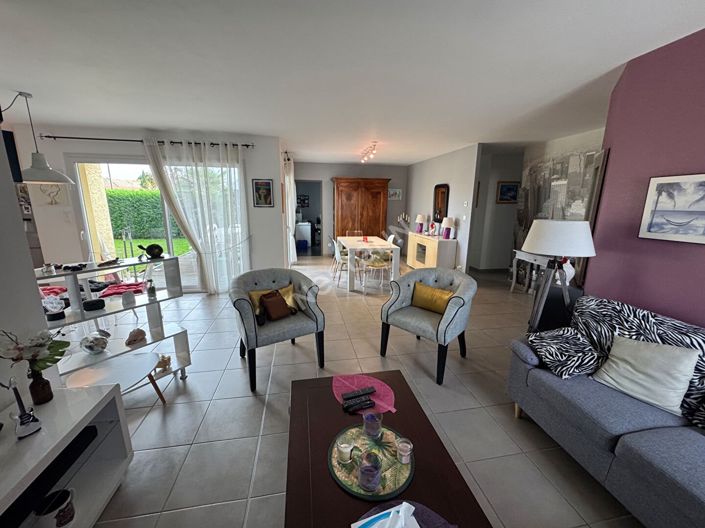 Image No.4-3 Bed House for sale
