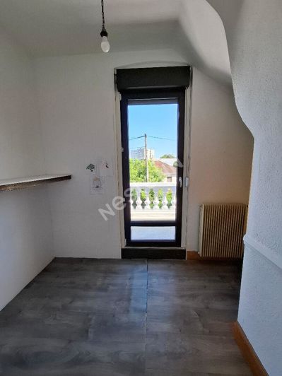 Image No.14-7 Bed House for sale