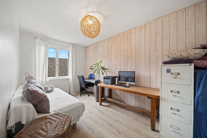 Image No.15-4 Bed Property for sale