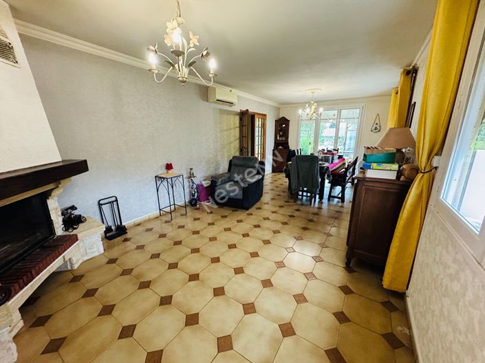 Image No.2-3 Bed House for sale