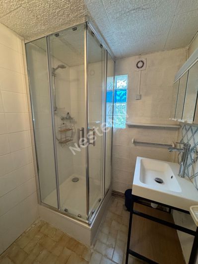 Image No.9-3 Bed House for sale
