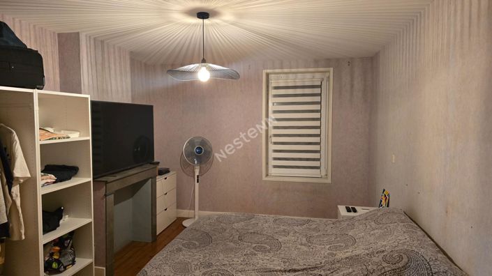 Image No.11-5 Bed House for sale